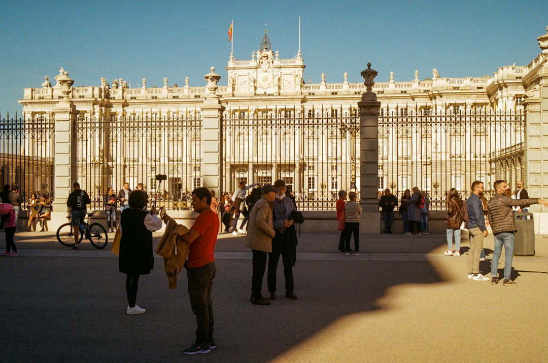 movie camera film travel spain - Camino de Santiago